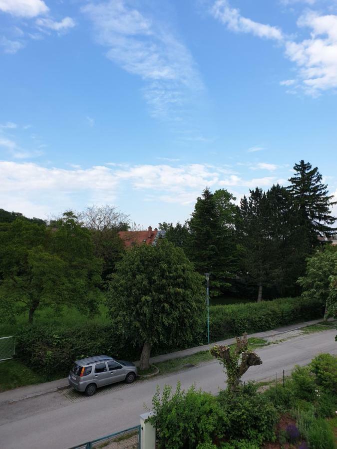 Charakterhaus Apartment Neulengbach Bagian luar foto